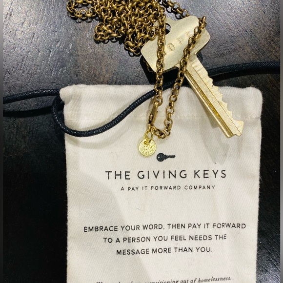 The Giving Key. HOPE 30" chain. - Picture 3 of 4